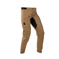 🤎🚵‍♂️ Pantalón Leatt MTB HydraDri 3.0 Marrón Brass – Protección, estilo y rendimiento en cualquier clima 🌧️💪