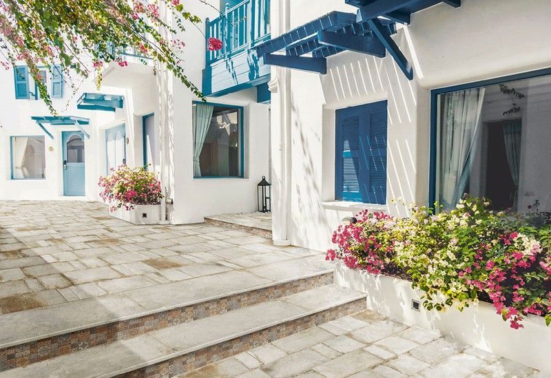 Peldaño curvo porcelanico antideslizante 22,5x33x4 D'Anticato Bianco Natucer