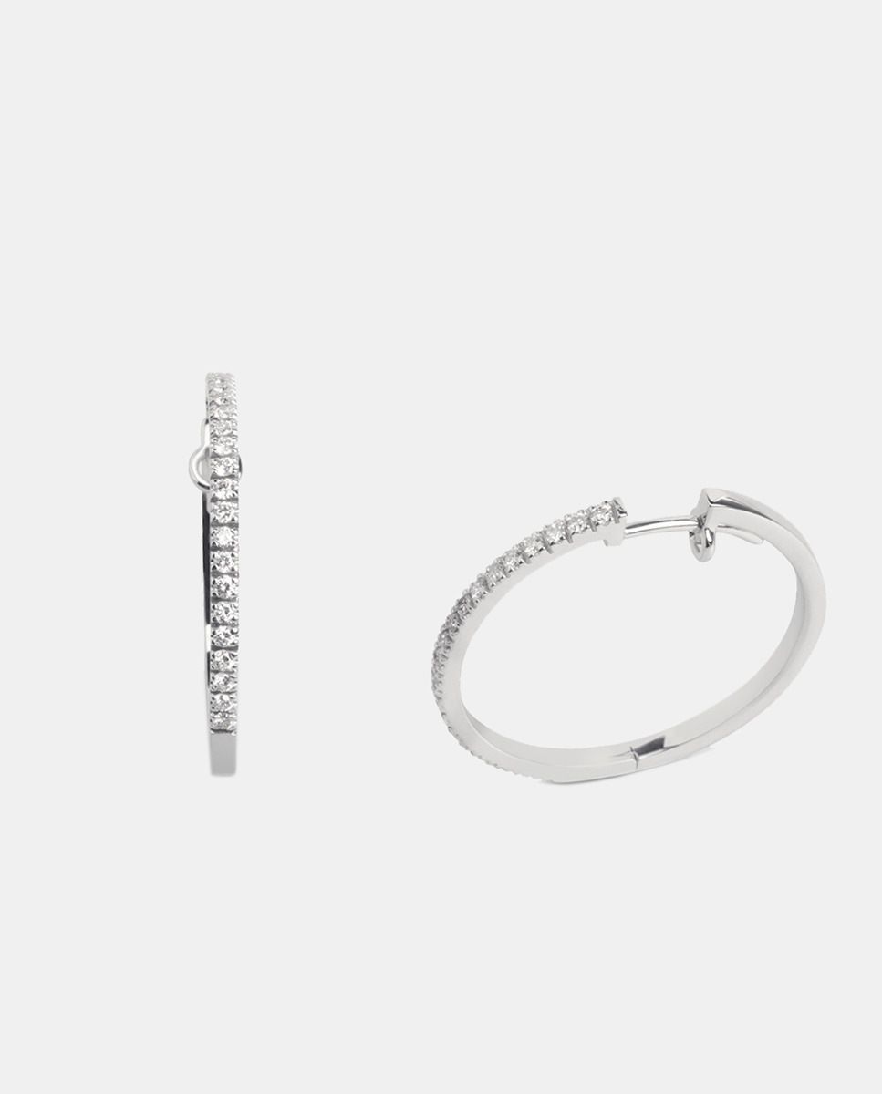 Pendientes aros de oro y diamantes.