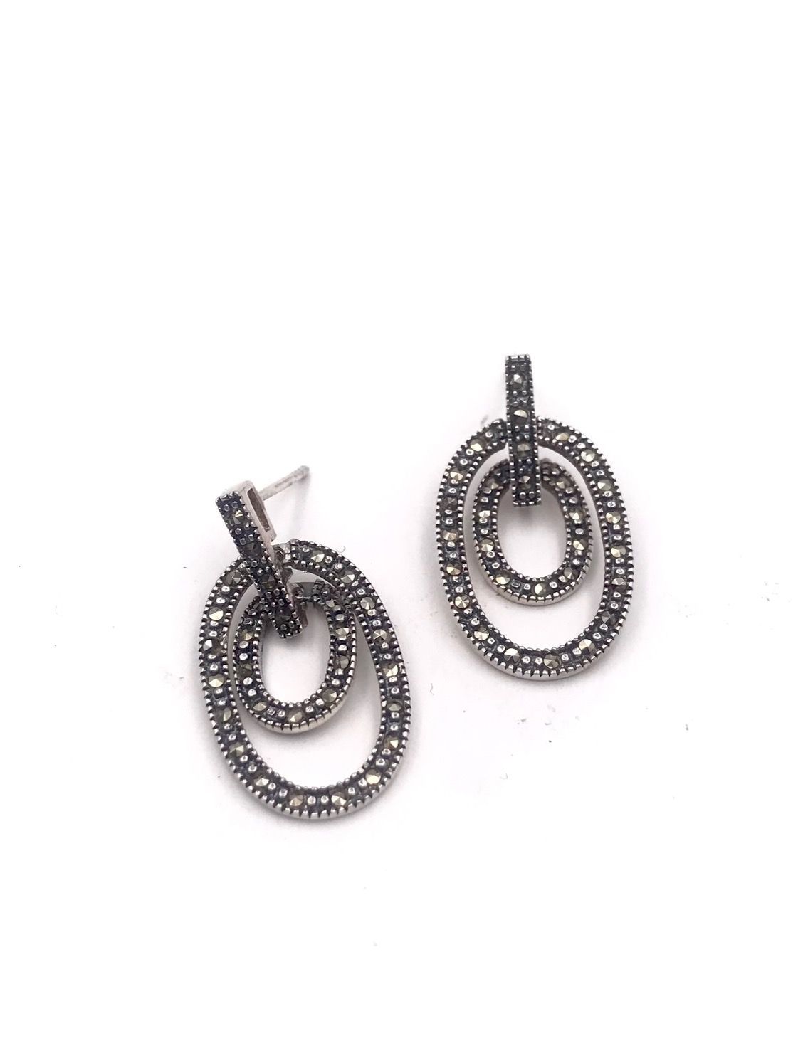 Pendientes largos Elegant de plata de ley Double Hoops