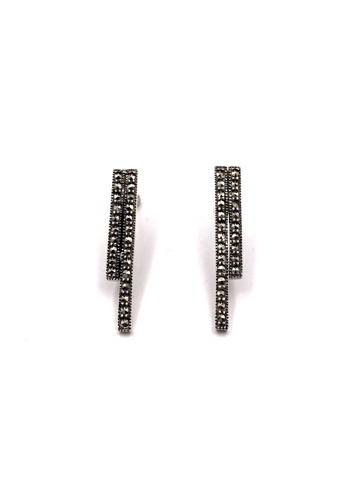 Pendientes largos Elegant en plata de ley Straigth