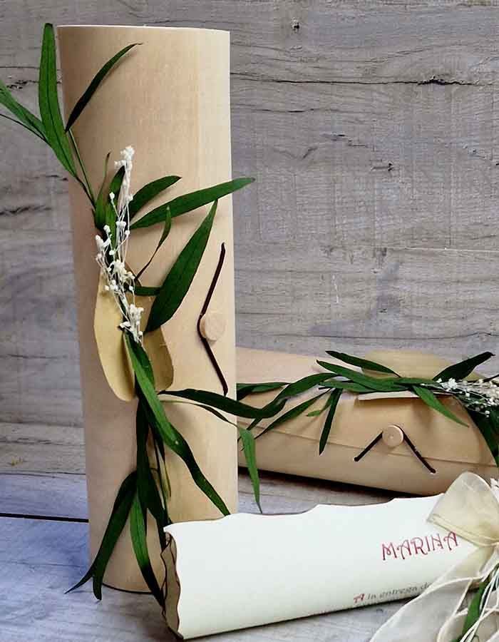 Pergamino Flores y Caja Cilíndrica