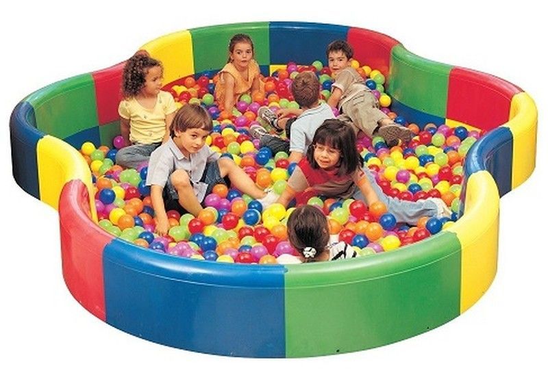 Piscina forma de 8 doble altura