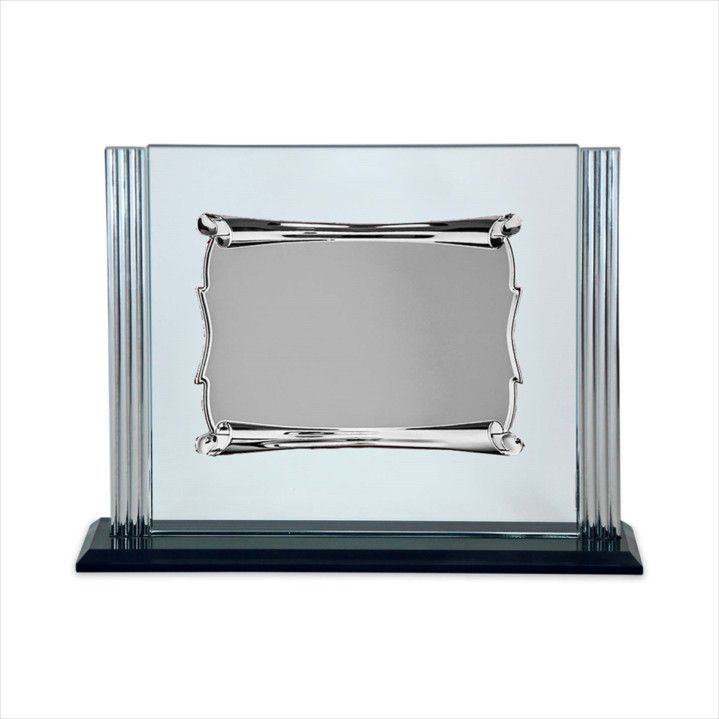 Placa Homenaje Cristal-Aluminio 24x20cm P-2261/3C Pergamino - Bordes Laterales Adornados C/Base Negra