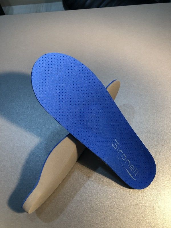 Plantillas 3D sistema CAD-CAM, personalizadas a su medida con estudio de la pisada y la marcha.