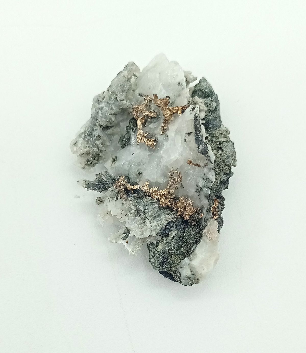 Plata nativa sobre matriz