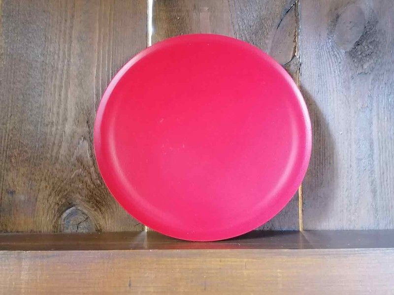 Plato de madera de color rojo de 20 cm de diámetro