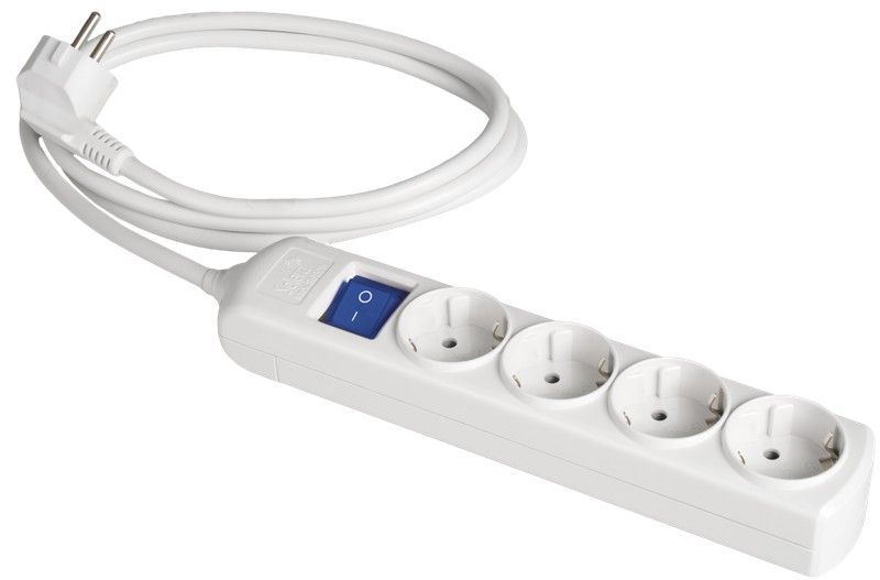 Prolongador con 4 bases 2P+T, 16A 250V~. Con interruptor luminoso. 1,5 m de cable.