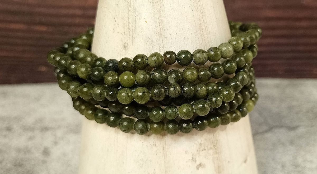 Pulsera de Jade nefrita 4 mm bola lisa