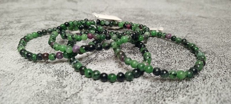Pulsera de Rubí con Zoisita bola lisa 4 mm