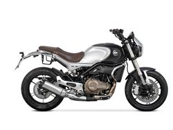 QJMOTOR SRV 550 '22> Fijación  bolsas laterales