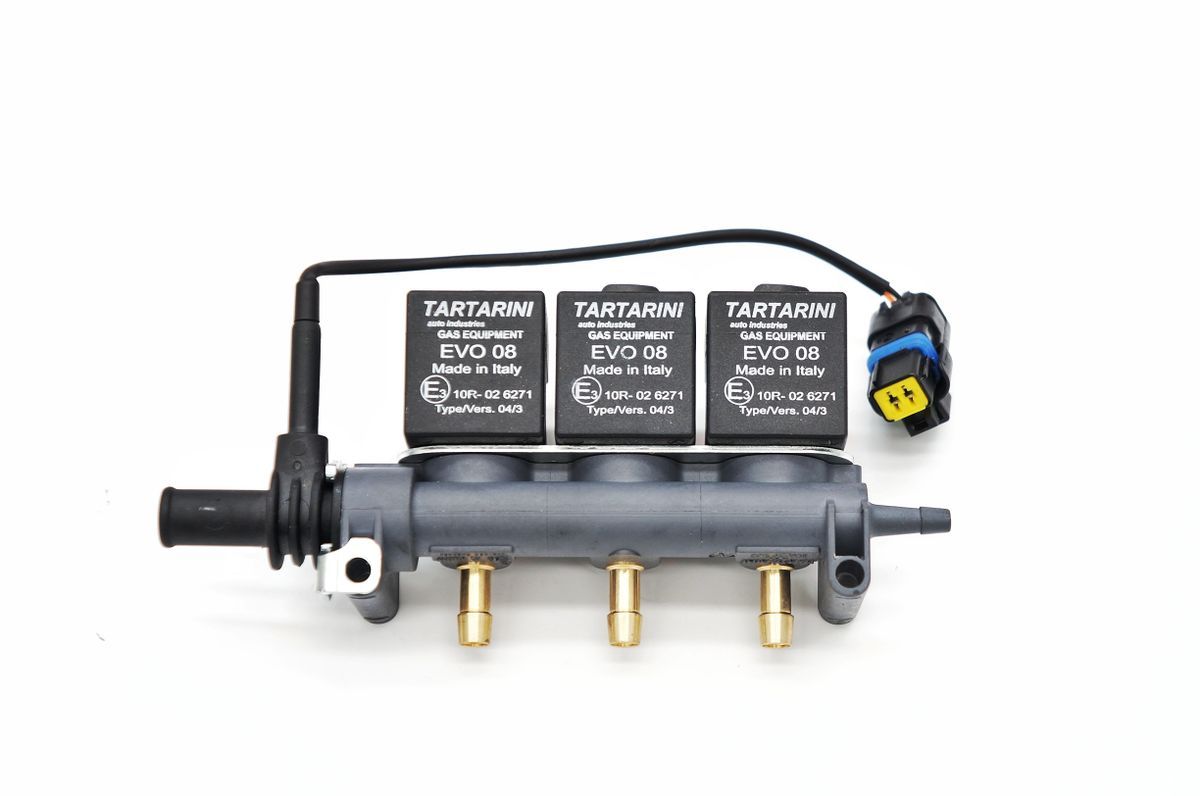 Rail De Inyeccion 3 Cyl Evo008G Con Sensor De Temperatura Tartarini