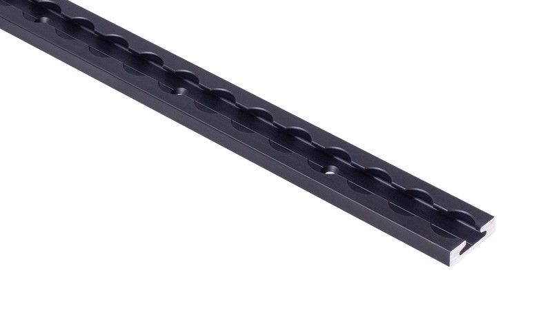 Rail sujeción carga rectangular aluminio aeronáutico negro 2m