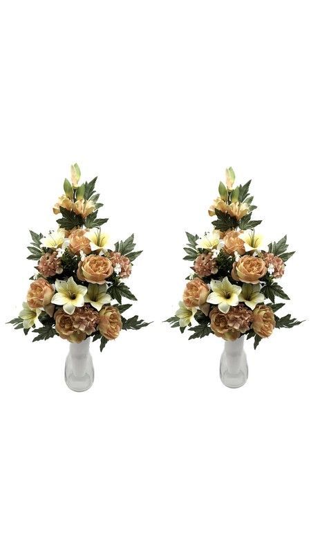 Ramo de flores artificiales en color naranja para cementerio