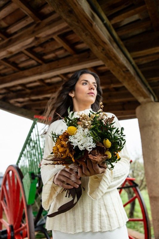 Ramo de novia preservado y seco en colores crema y marrones