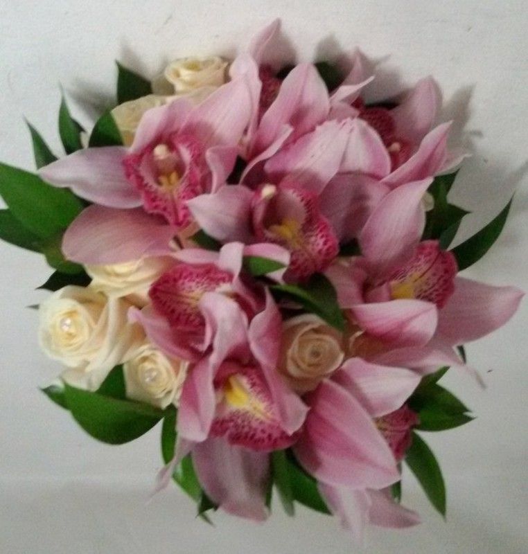 Ramo Novia Cymbidium
