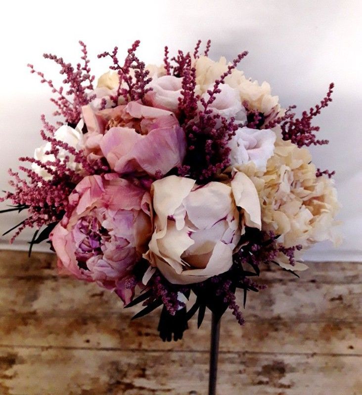 Ramo Novia Peonias y lisianthus Preservado
