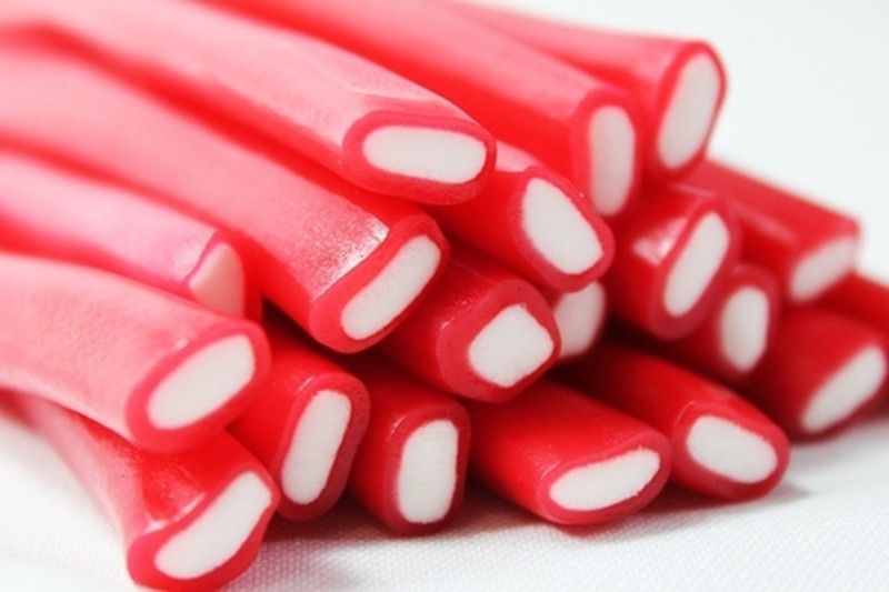 Regaliz Rellenitos de fresa  de Fini (200 unidades)