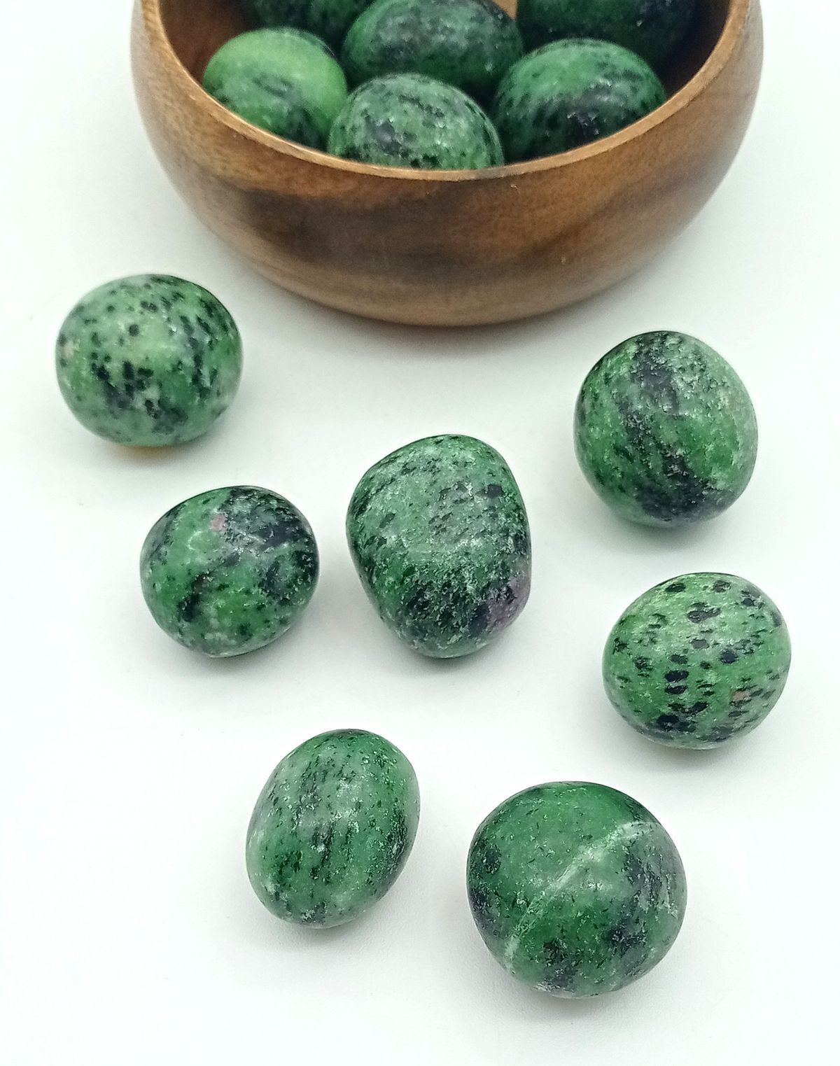 Rodado de Rubí con Zoisita