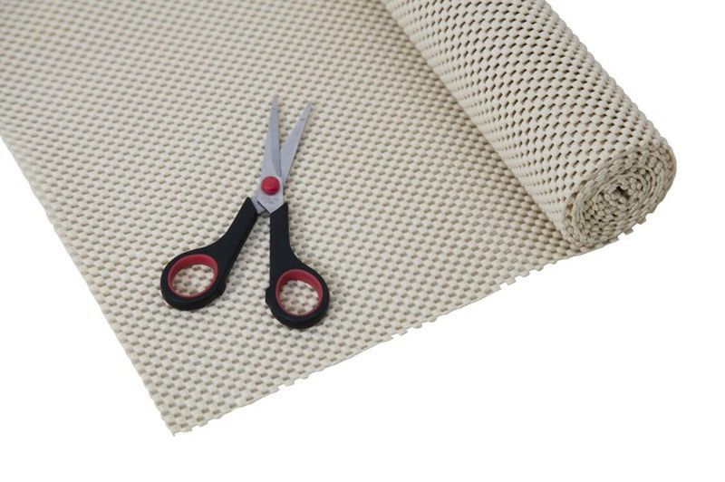 Rollo anti-deslizante stayput 30,5 x 183 cm / almendra