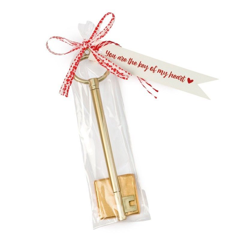 Rotulador llave dorada con tarjeta love y 1 napolitana