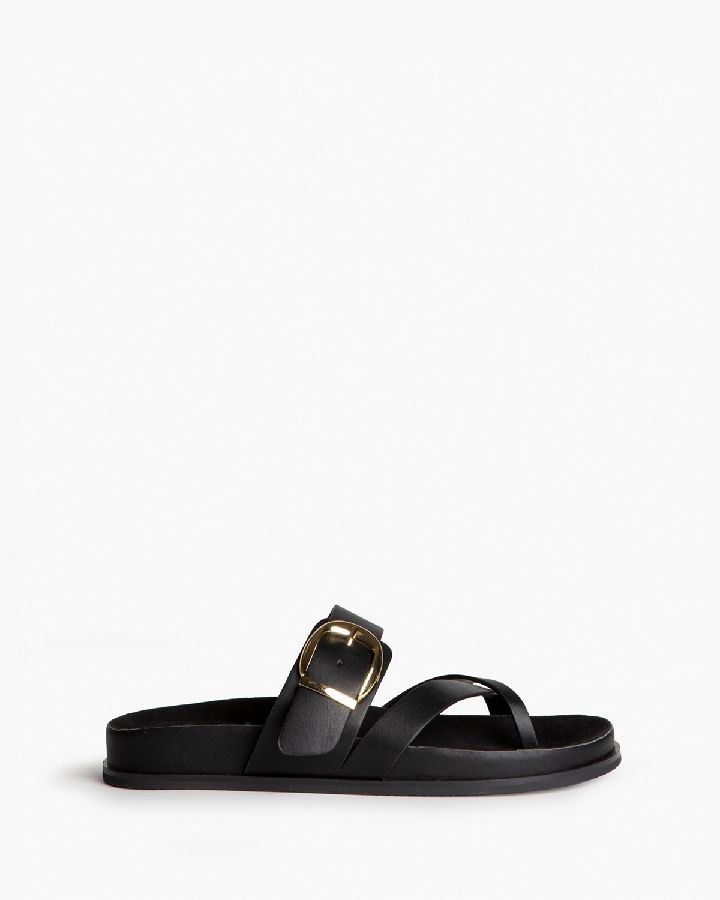 Sandalia Mujer Negro Corina con Hebilla Dorada – Sandalia Plana Verano