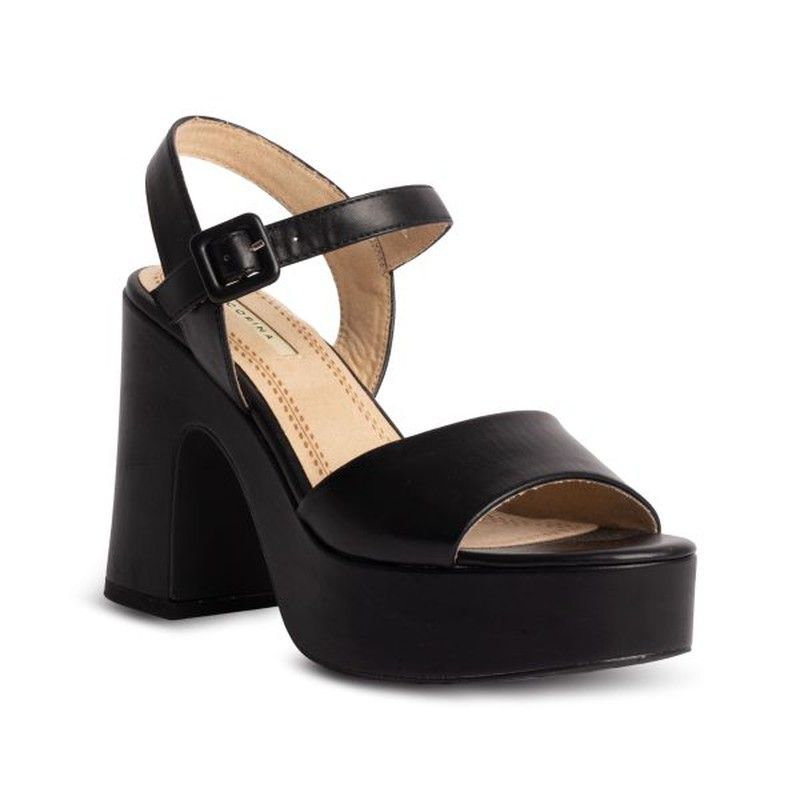 Sandalia Quirina Con Tacón Ancho y Plataforma Negro marca Corina REF. M3286