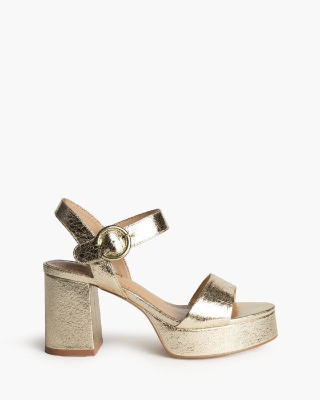 Sandalia Tacón Cuadrado Platino marca Corina REF. M5360