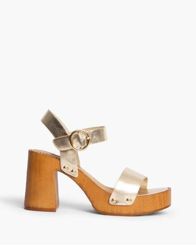 Sandalia Tacón Madera de Corina Color Oro Modelo M4410