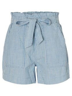 Short alto de cintura con cinturón con rayas finas Vero Moda Light Blue Den