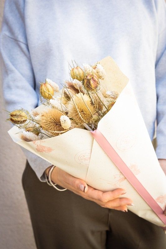 Sofisticado bouquet de flores secas variadas Classic