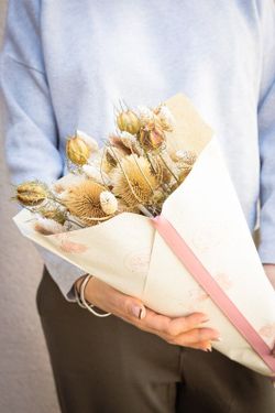 Sofisticado bouquet de flores secas variadas Classic