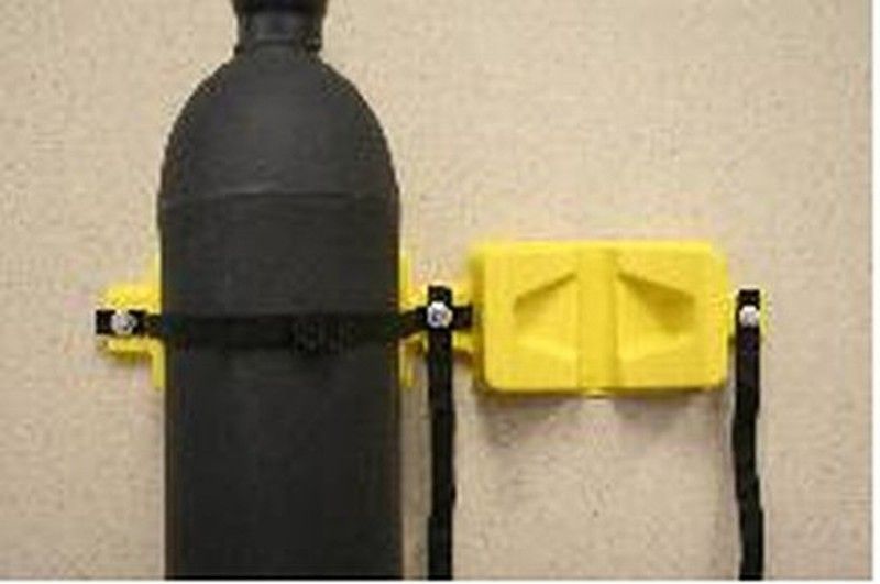 Soporte 1 botella + TORNILLOS DE PARED INCLUIDOS 3081