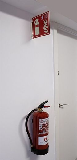 Soporte para señal con señal doble cara "EXTINTOR"