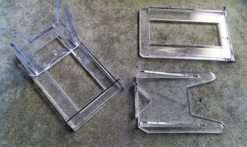 Soporte plástico L de dos piezas (grande)