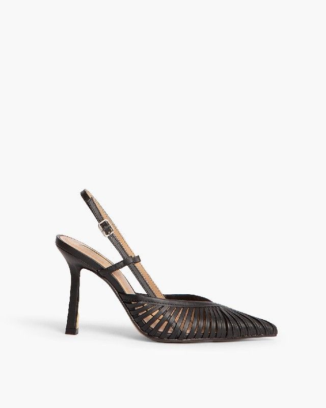 Tacón Alto Destalonado Color Negro de la marca Corina Modelo M4190