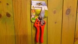 Tijera de podar con mango de fibra