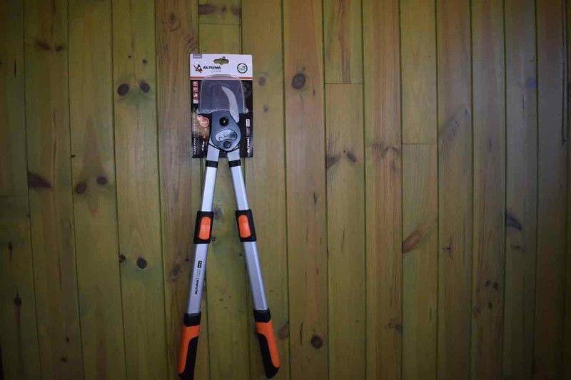 Tijera de podar dos manos Altuna con mango telescópico