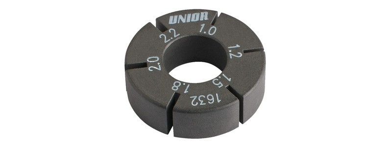 Tool unior flat spoke holding wrench