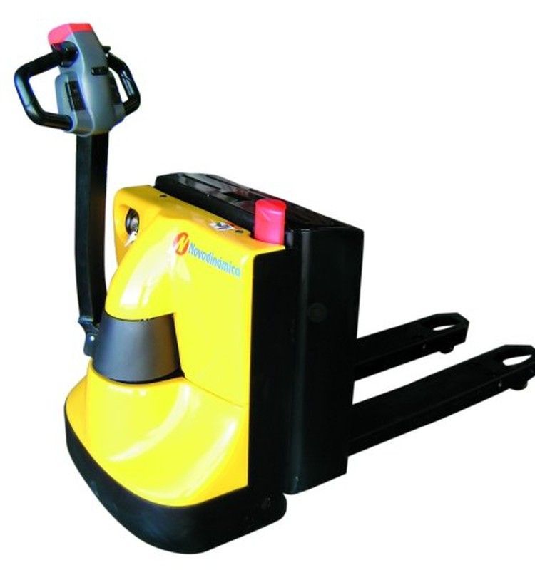 Traspaleta electronica 2000 kg 16021