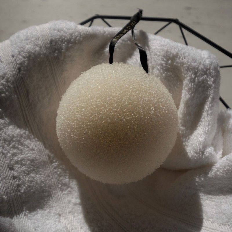 Treat Me Well Esponja Woman