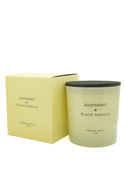 Vela Premium XL de 600Grs. Raspberry & Black Vanilla. Colección Boutique CERERIA MOLLA 1899. Handmade. +/- 80 horas