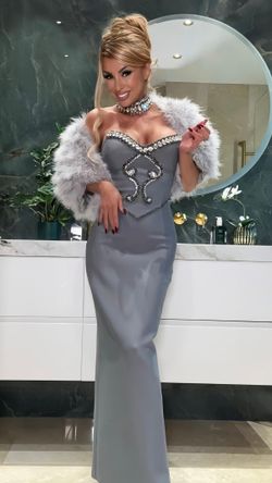 Vestido modelo Alicia