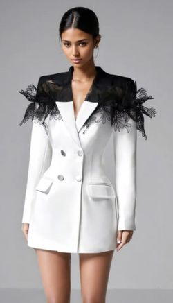 Vestido modelo Lindy