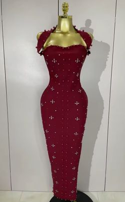 Vestido modelo Martinia burdeos