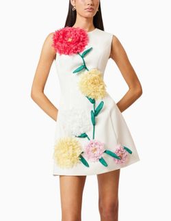 Vestido modelo Tulipanes blanco