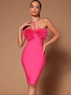 Vestido moldelo Pacha