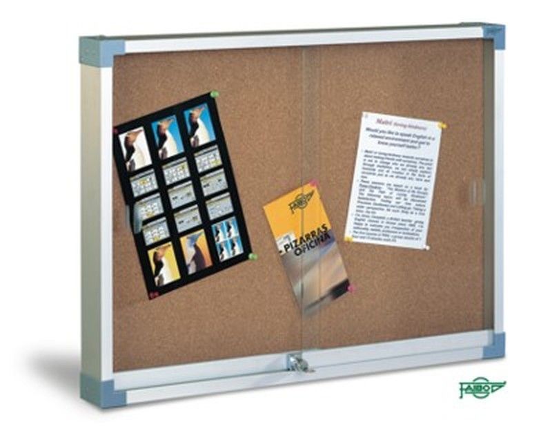 Vitrina para anuncios, estructura de aluminio, 90X120 cm. (Puertas de cristal correderas)