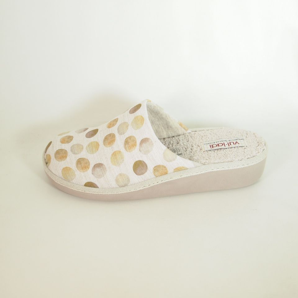 Zapatillas de casa Vul·ladi 8641-768 Beige