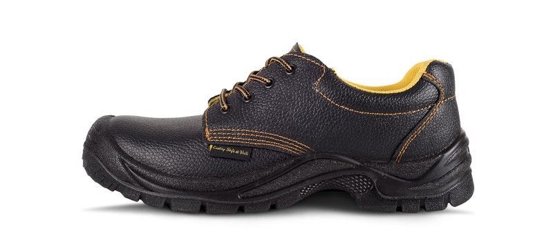 Zapato de piel hidrofugado con cordones Negro